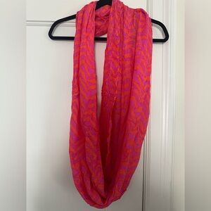 Lilly Pulitzer Riley Infinity Loop Scarf  46281